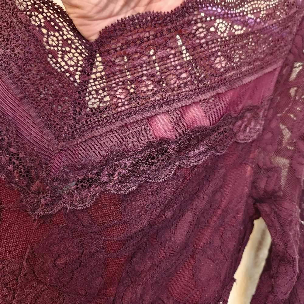 Free People Lace Burgundy Party Event Dress Peekaboo Lace Cocktail Sz M - Picture 3 of 9